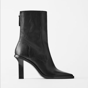 HEELED LEATHER SQUARE TOE ANKLE BOOTS